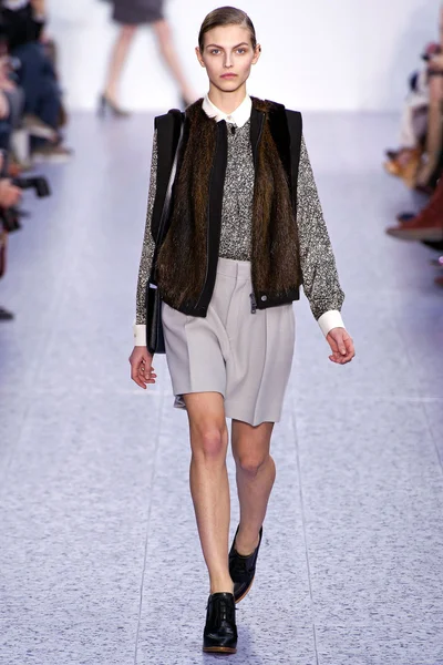 Look 23
